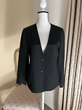 Peter Cohen Luxury Chic Black Lightweight Two Button Long Sleeve Blazer. Sz S